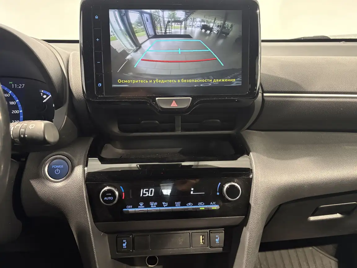 TOYOTA YARIS CROSS