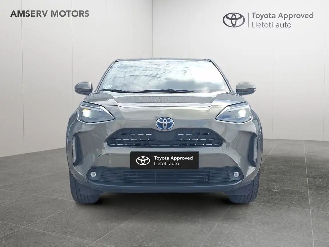 TOYOTA YARIS CROSS