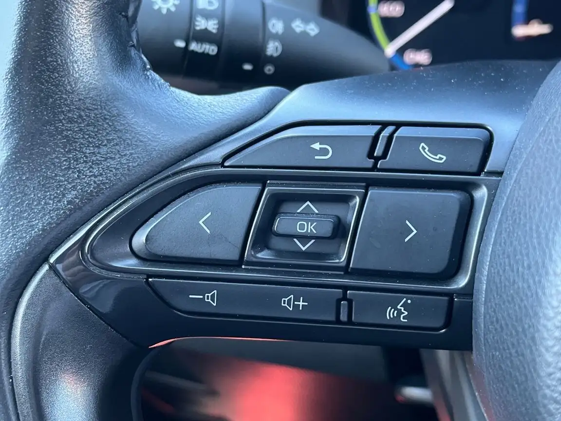 TOYOTA YARIS CROSS