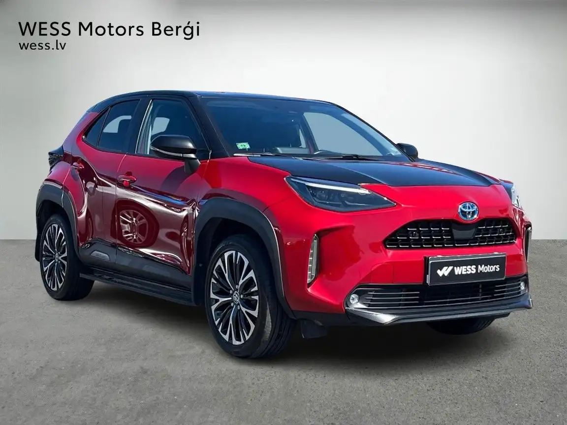 TOYOTA YARIS CROSS