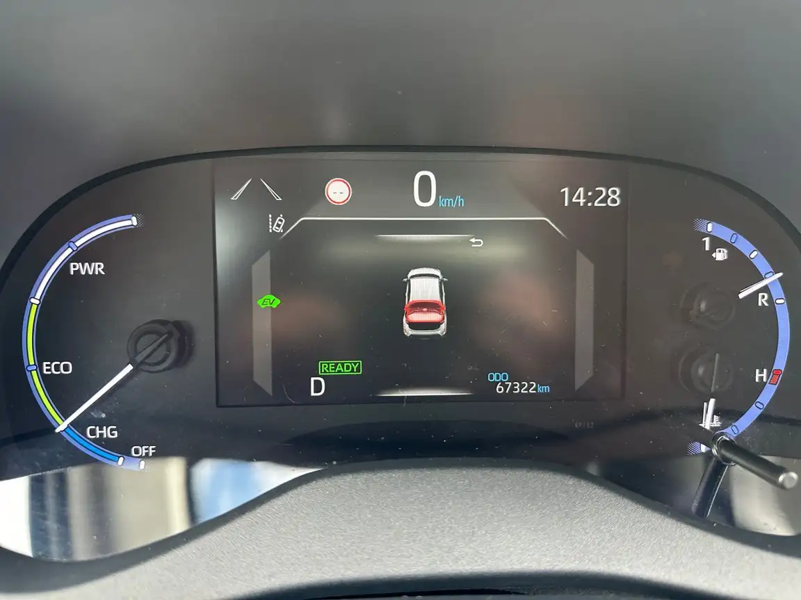 TOYOTA YARIS CROSS