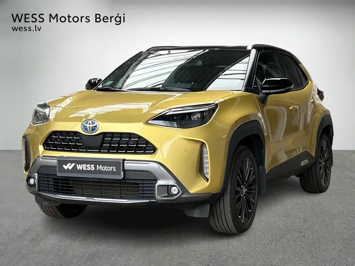 TOYOTA YARIS CROSS