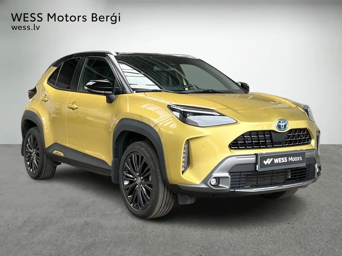 TOYOTA YARIS CROSS