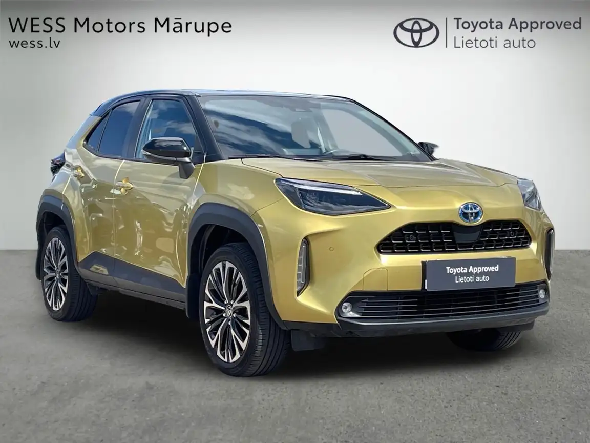 TOYOTA YARIS CROSS