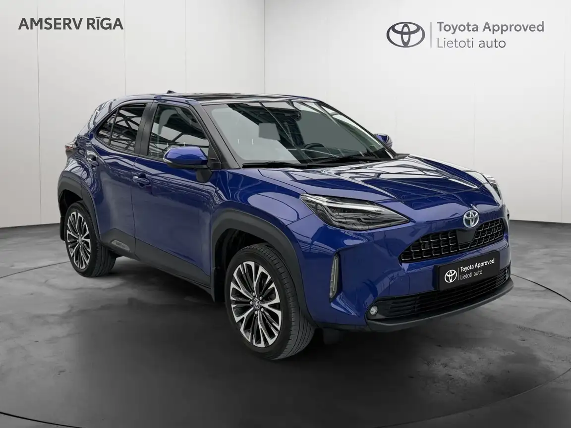 TOYOTA YARIS CROSS