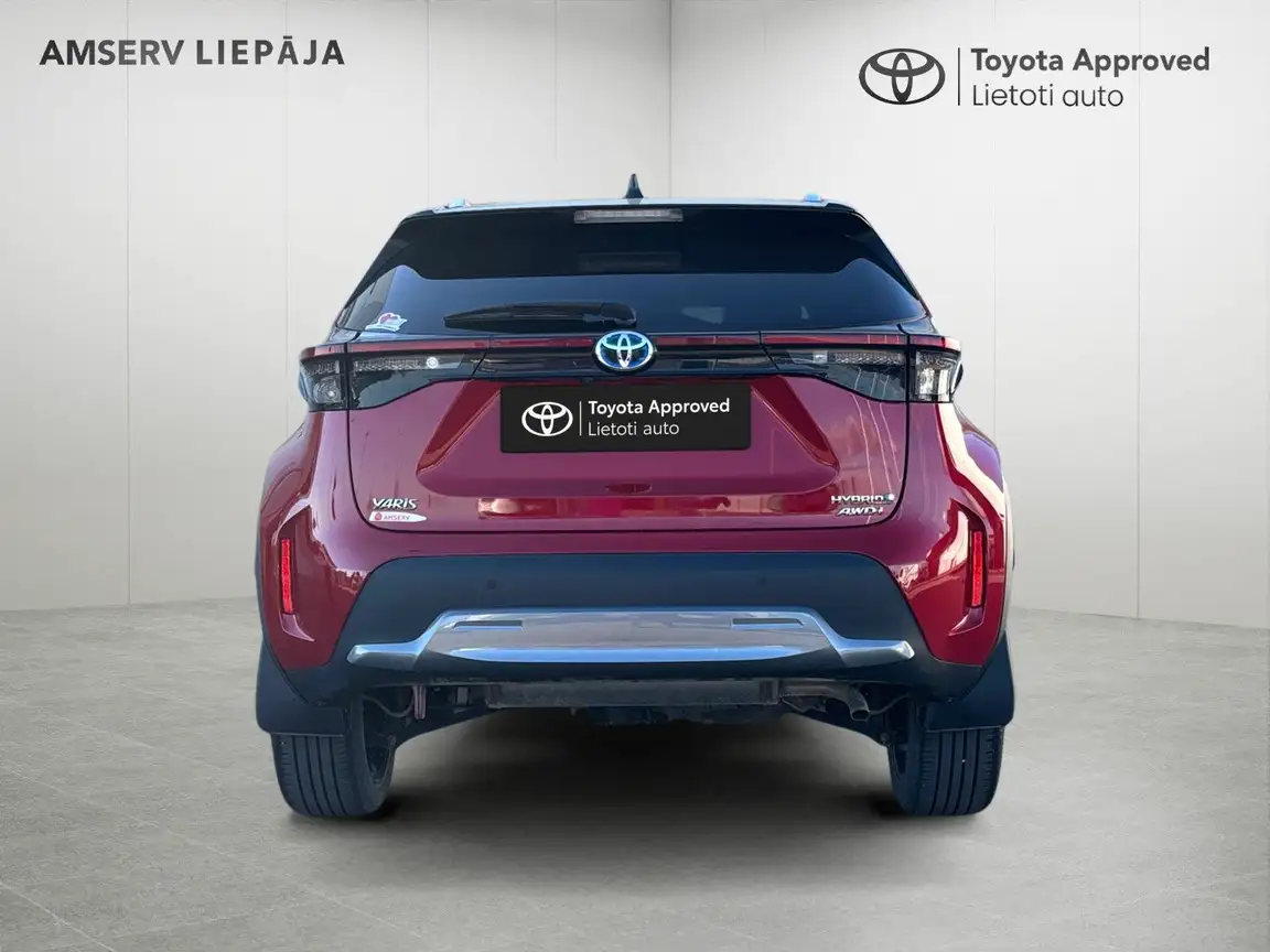 TOYOTA YARIS