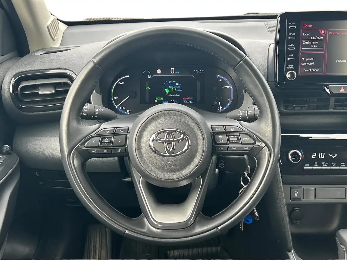 TOYOTA YARIS CROSS
