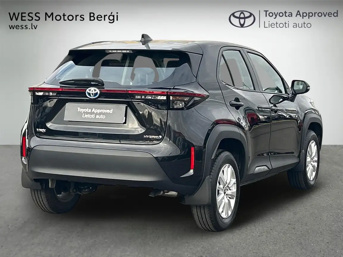TOYOTA YARIS CROSS
