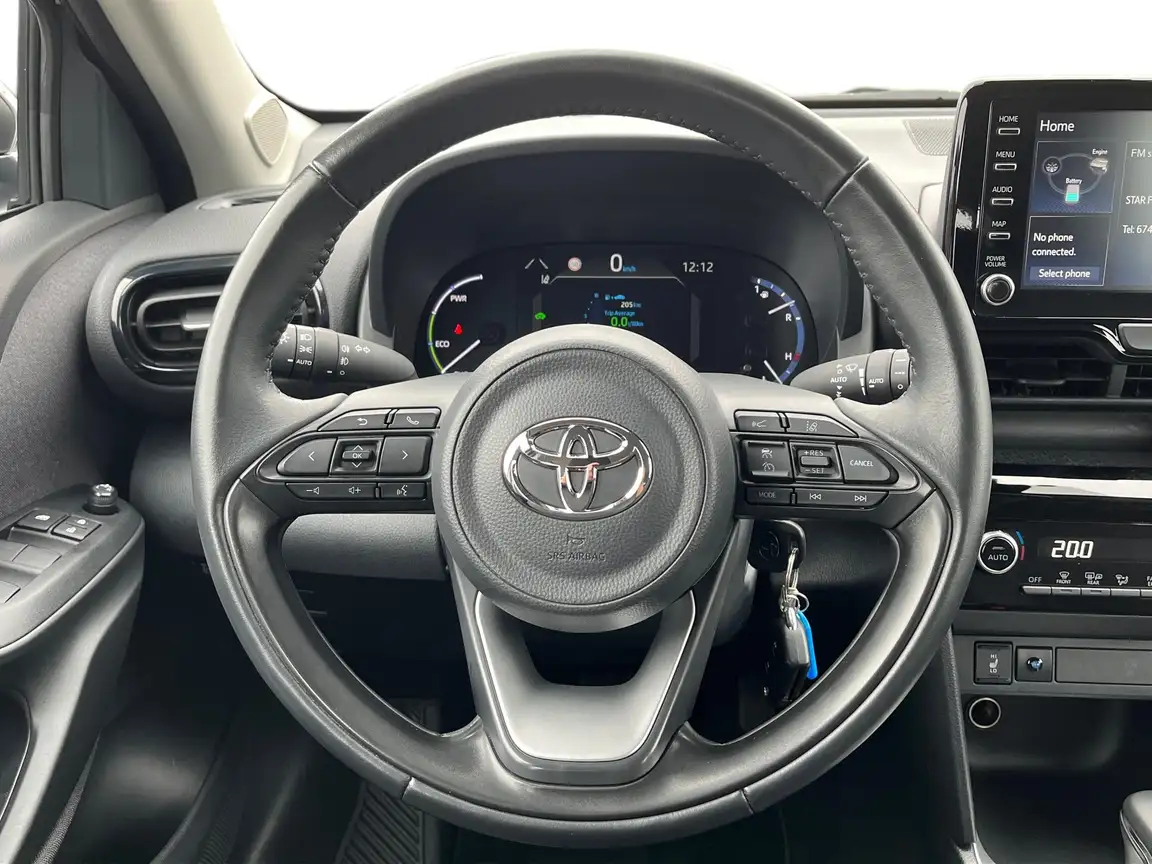 TOYOTA YARIS CROSS