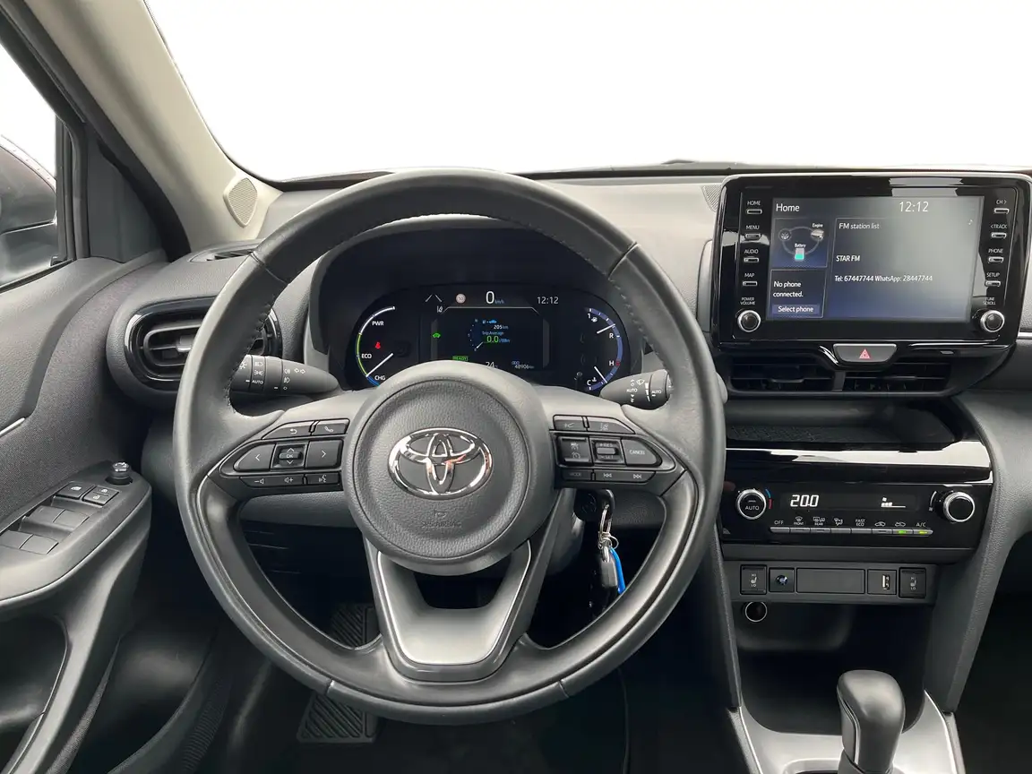 TOYOTA YARIS CROSS