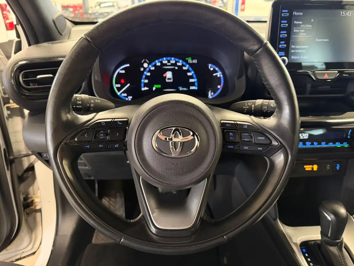 TOYOTA YARIS CROSS