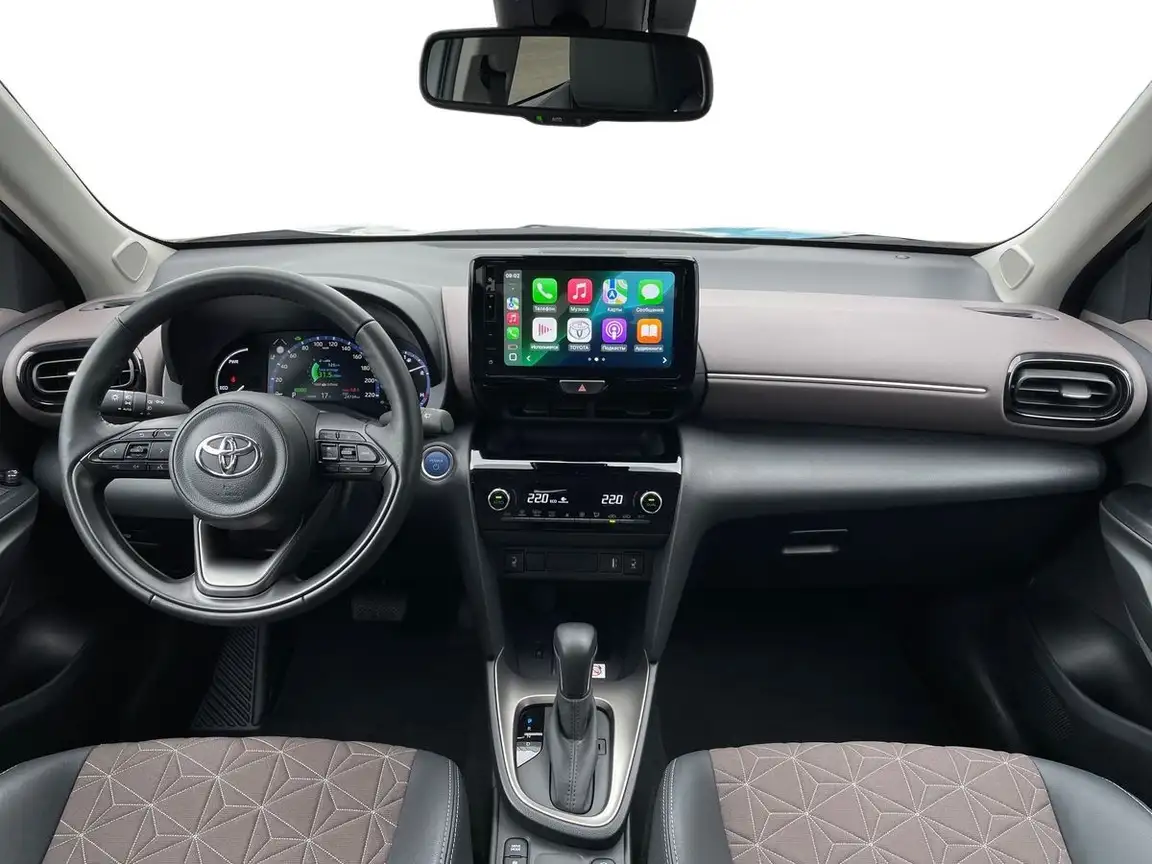 TOYOTA YARIS CROSS