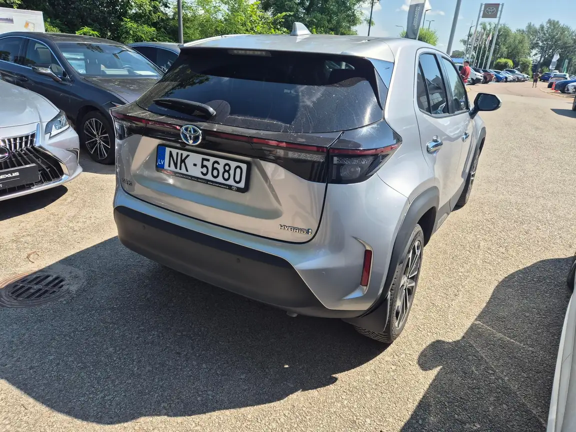 TOYOTA YARIS CROSS