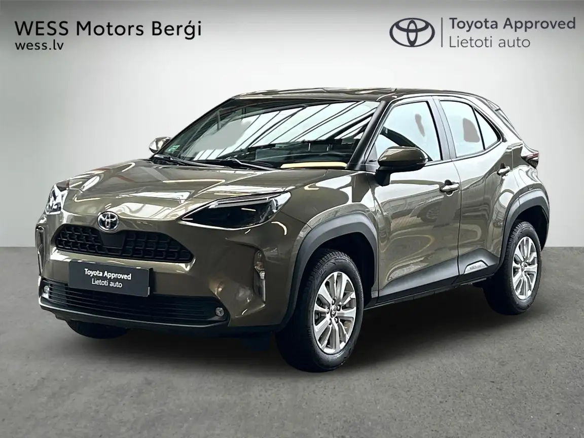 TOYOTA YARIS CROSS