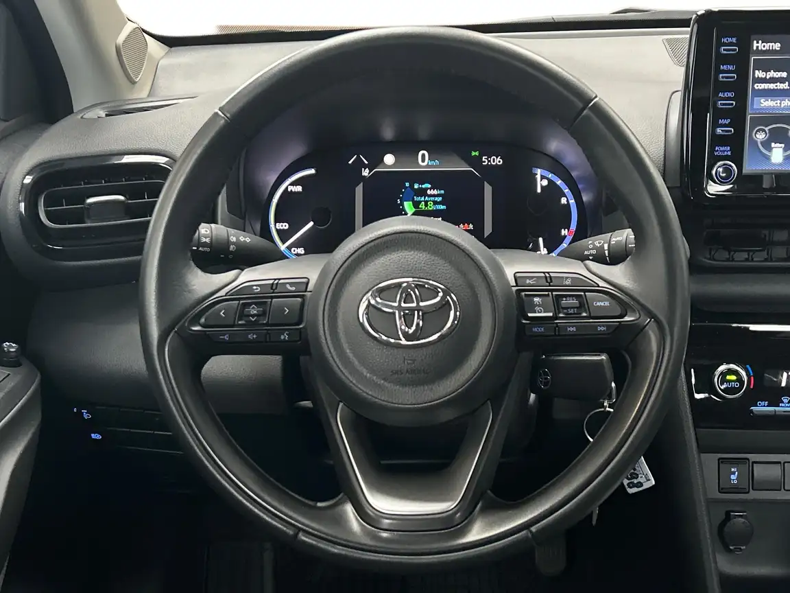 TOYOTA YARIS CROSS