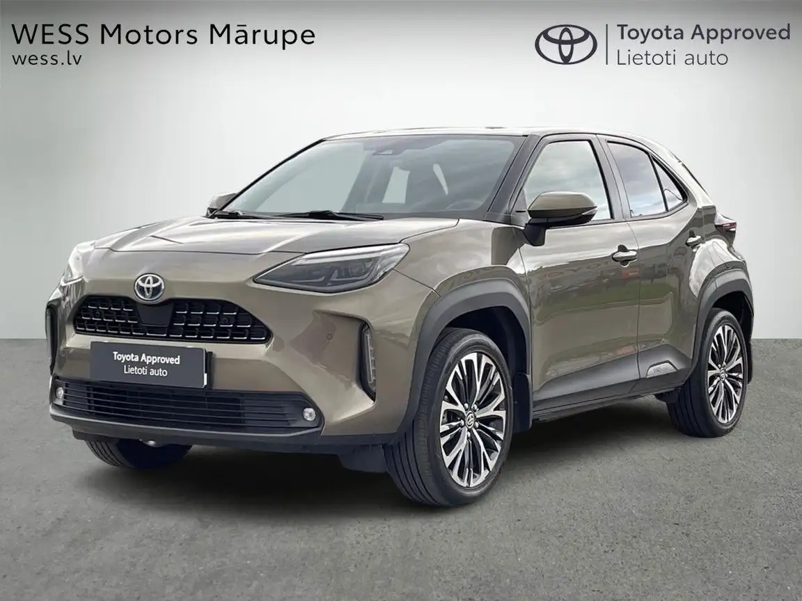 TOYOTA YARIS CROSS