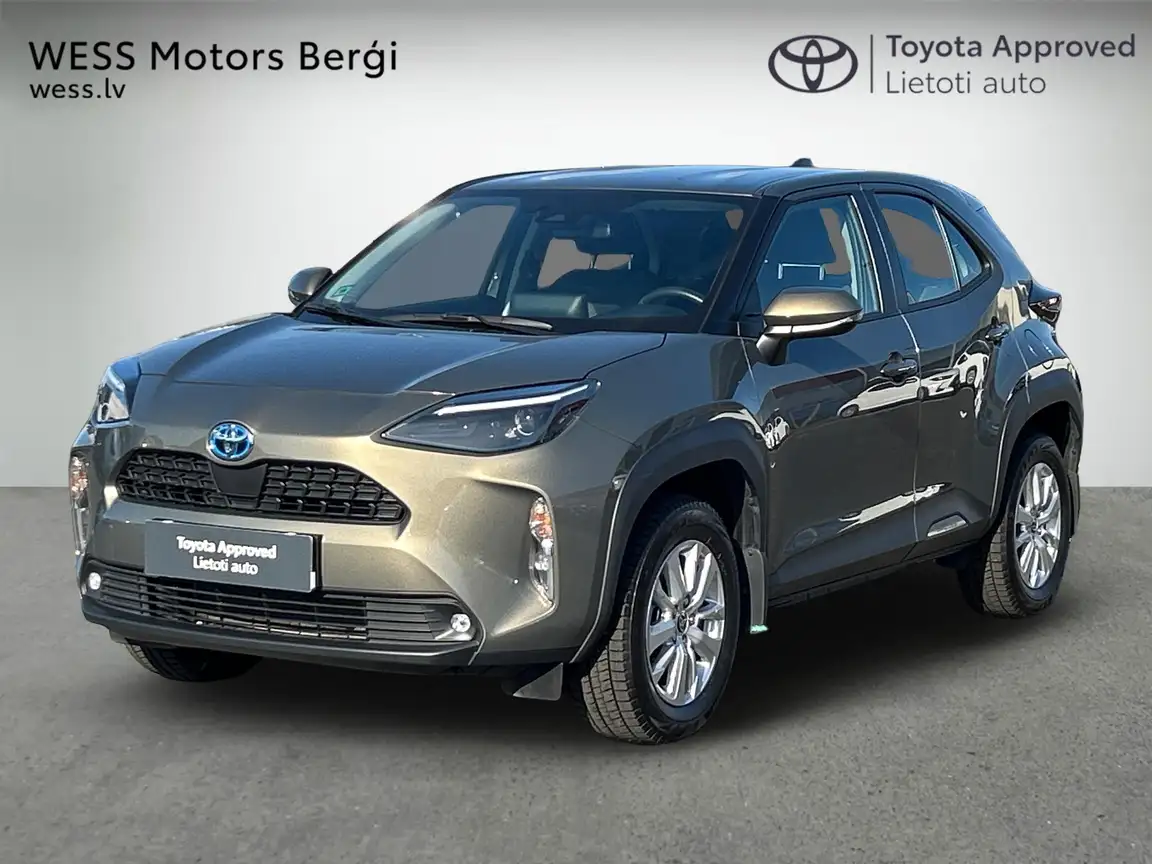TOYOTA YARIS CROSS