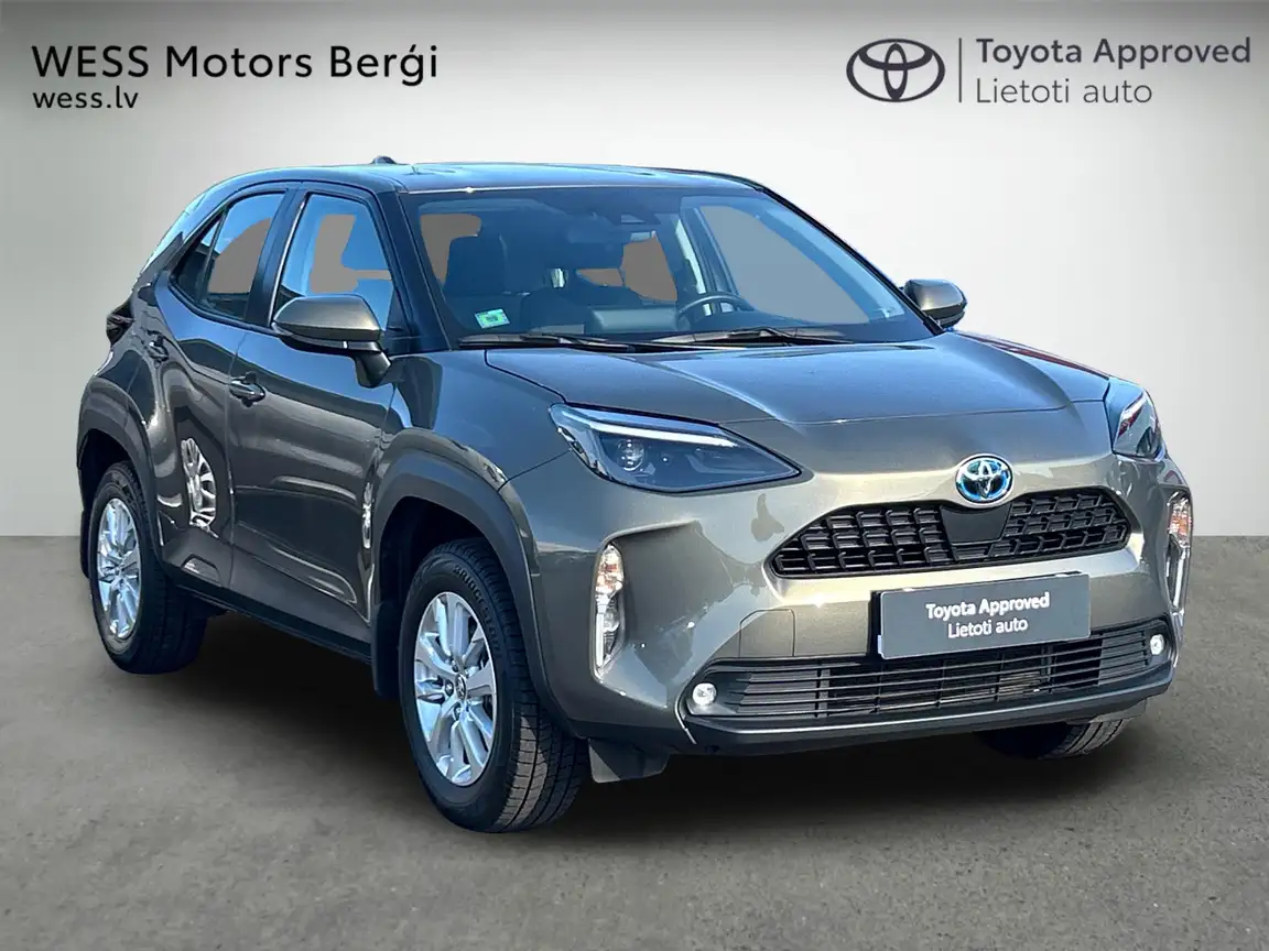 TOYOTA YARIS CROSS