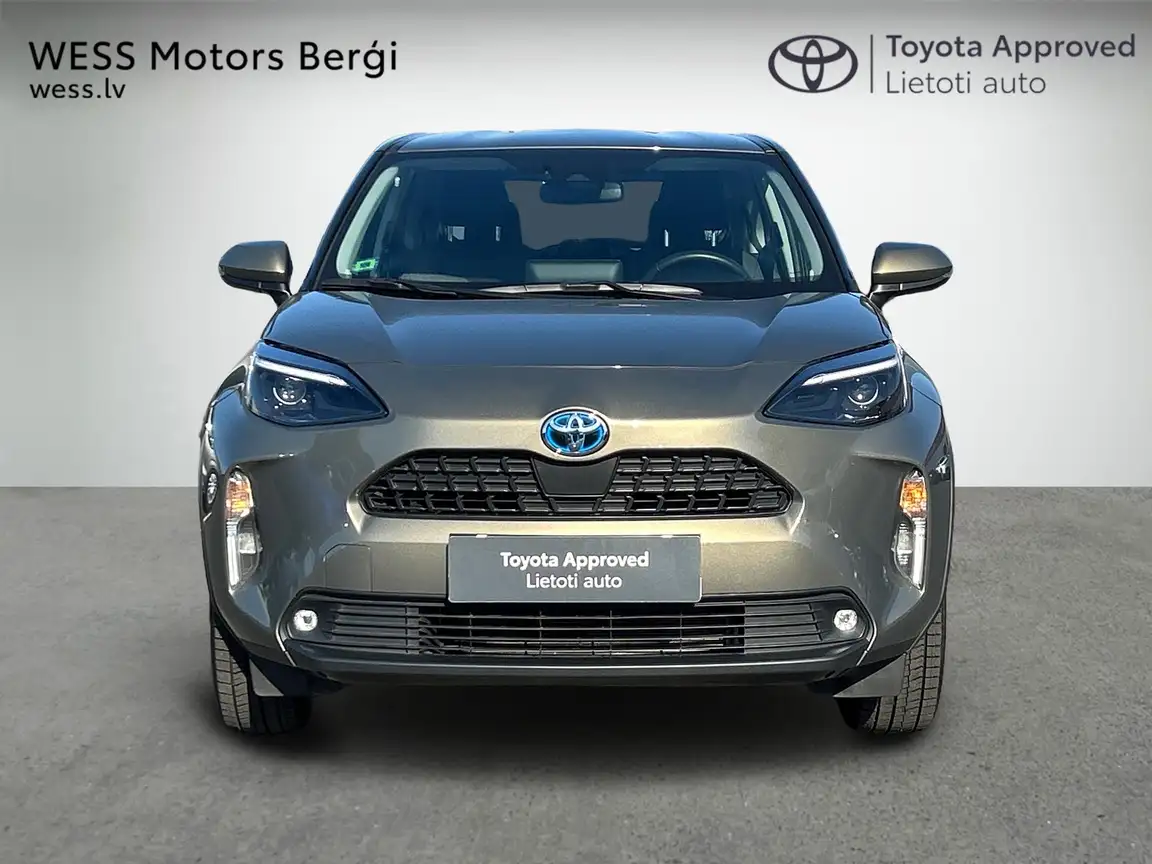 TOYOTA YARIS CROSS