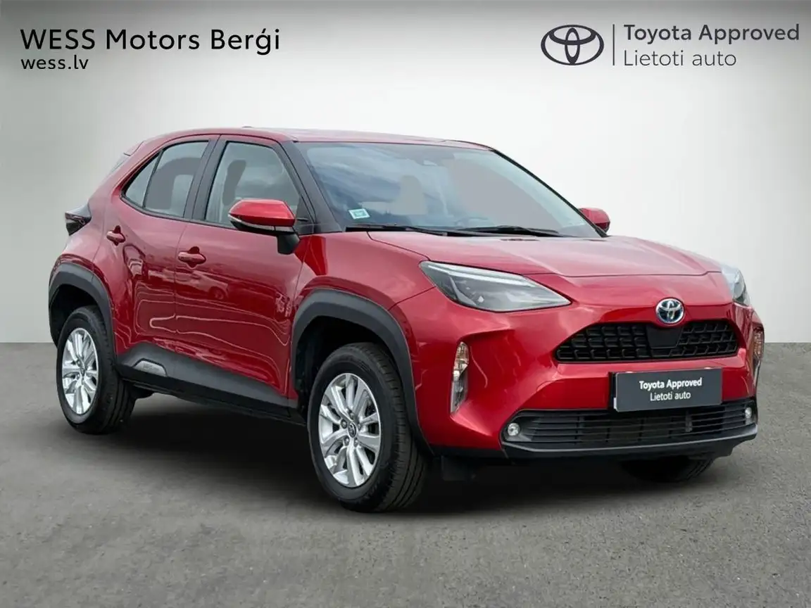 TOYOTA YARIS CROSS