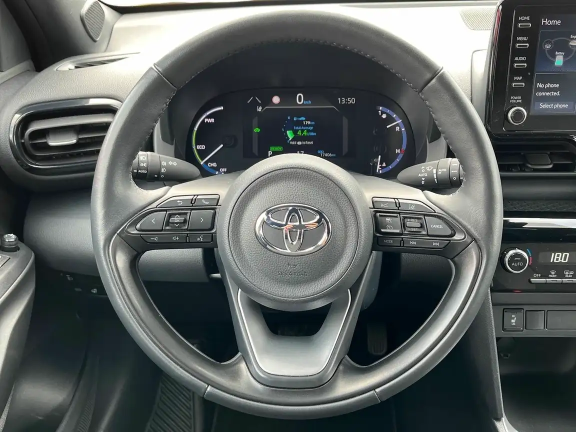 TOYOTA YARIS