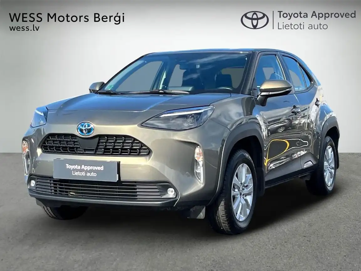 TOYOTA YARIS CROSS
