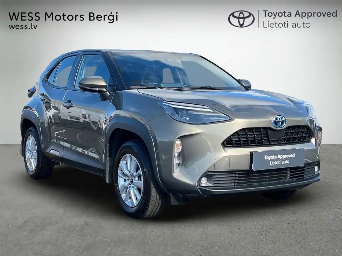 TOYOTA YARIS CROSS