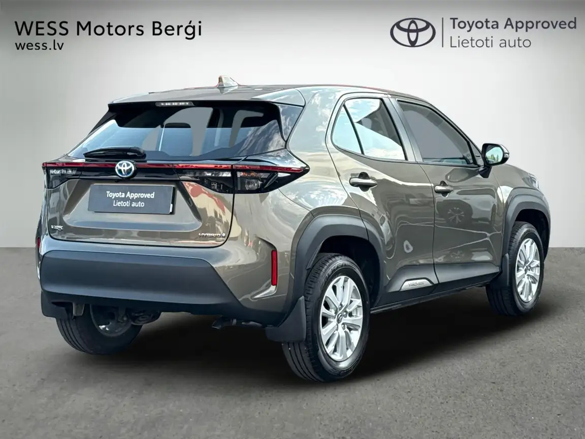 TOYOTA YARIS CROSS