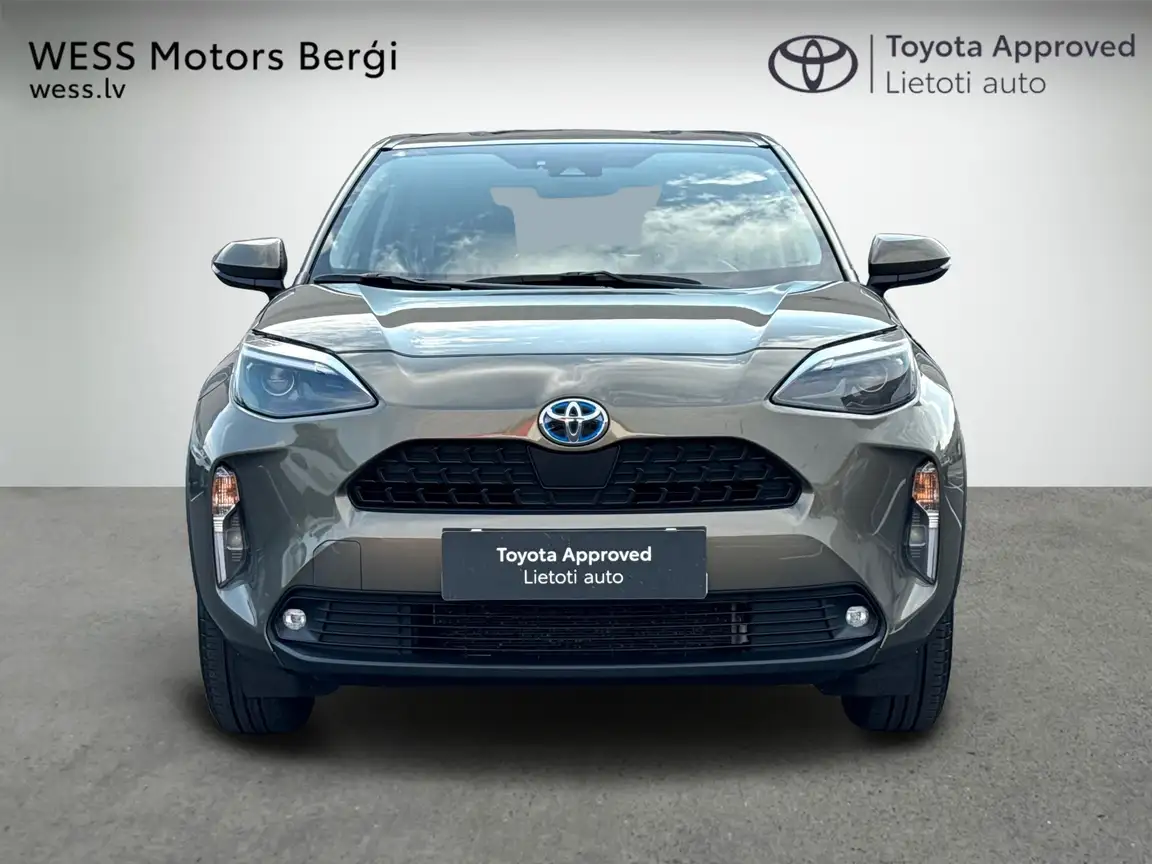 TOYOTA YARIS CROSS