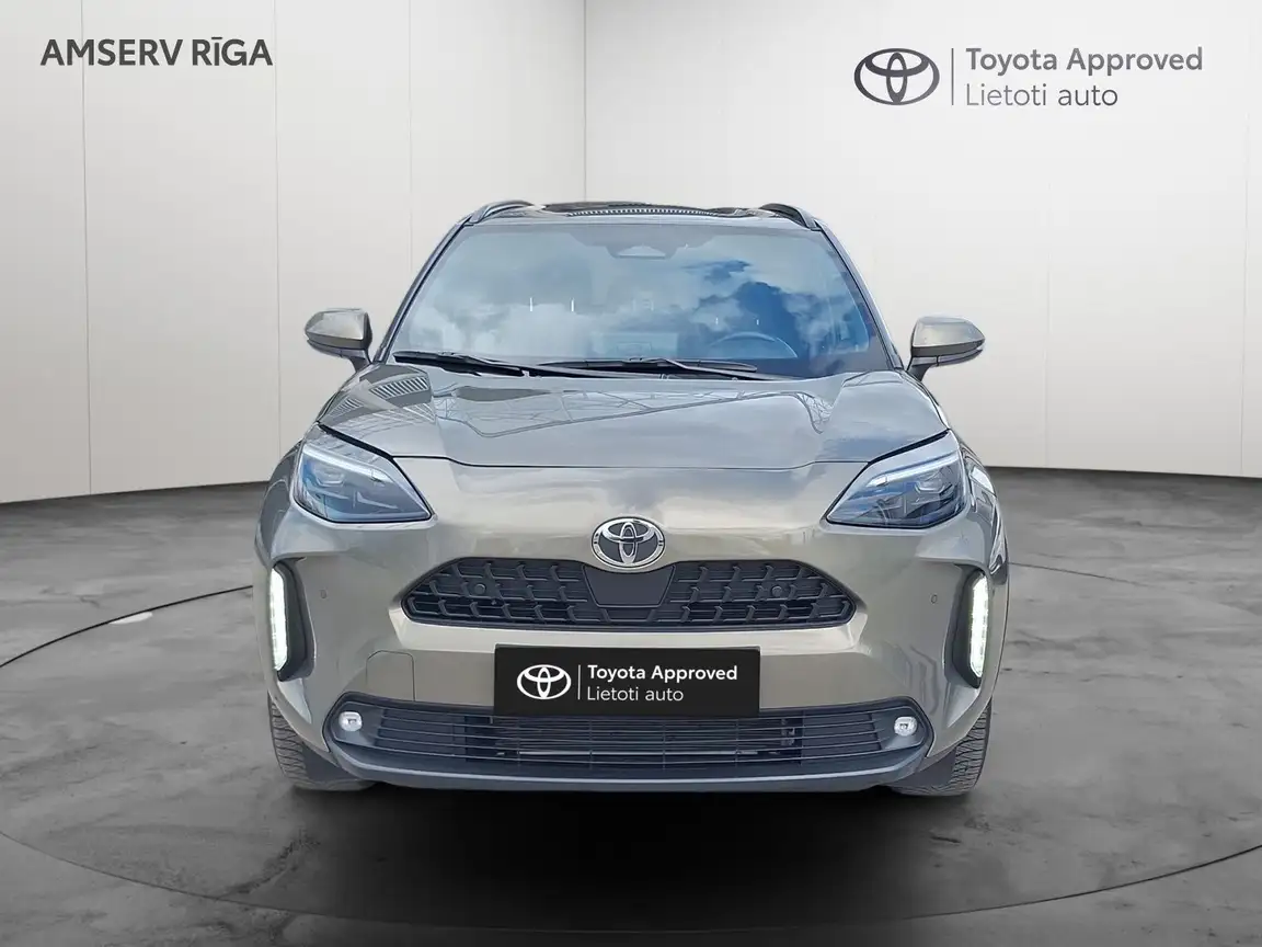 TOYOTA YARIS CROSS