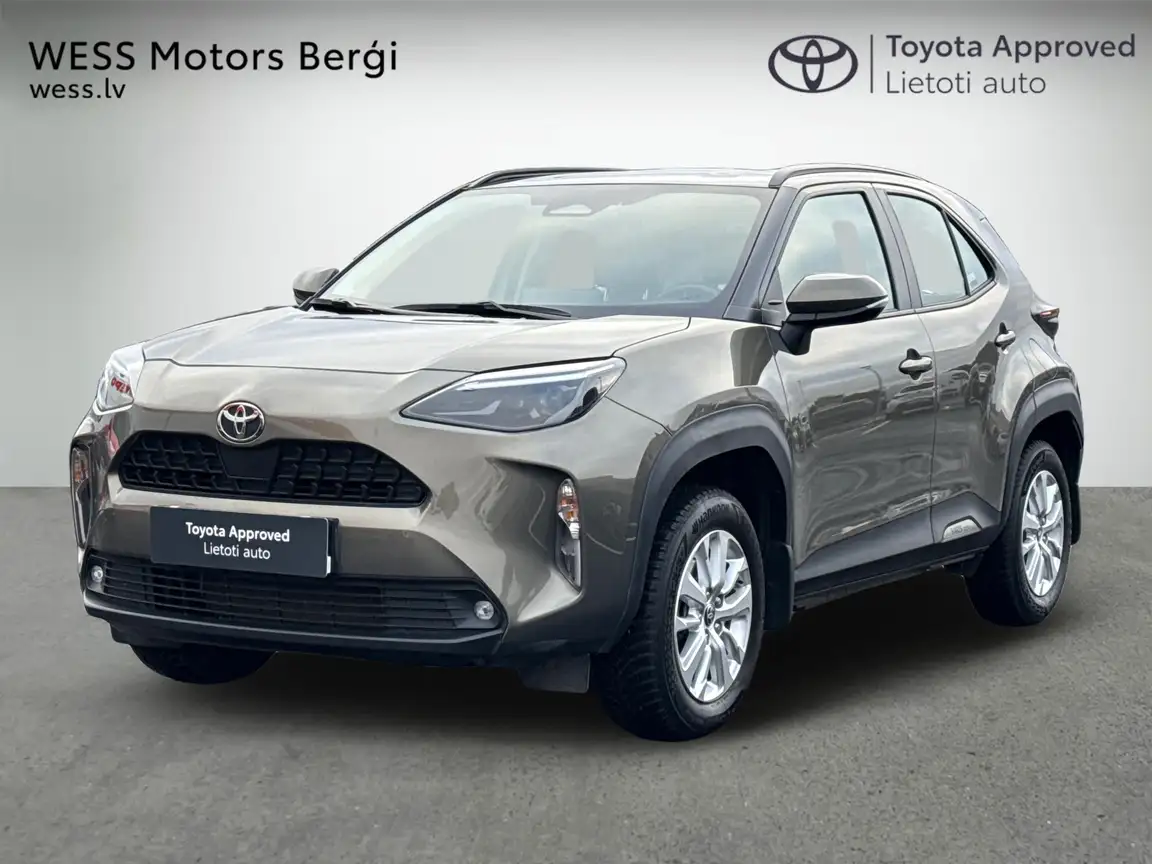 TOYOTA YARIS CROSS