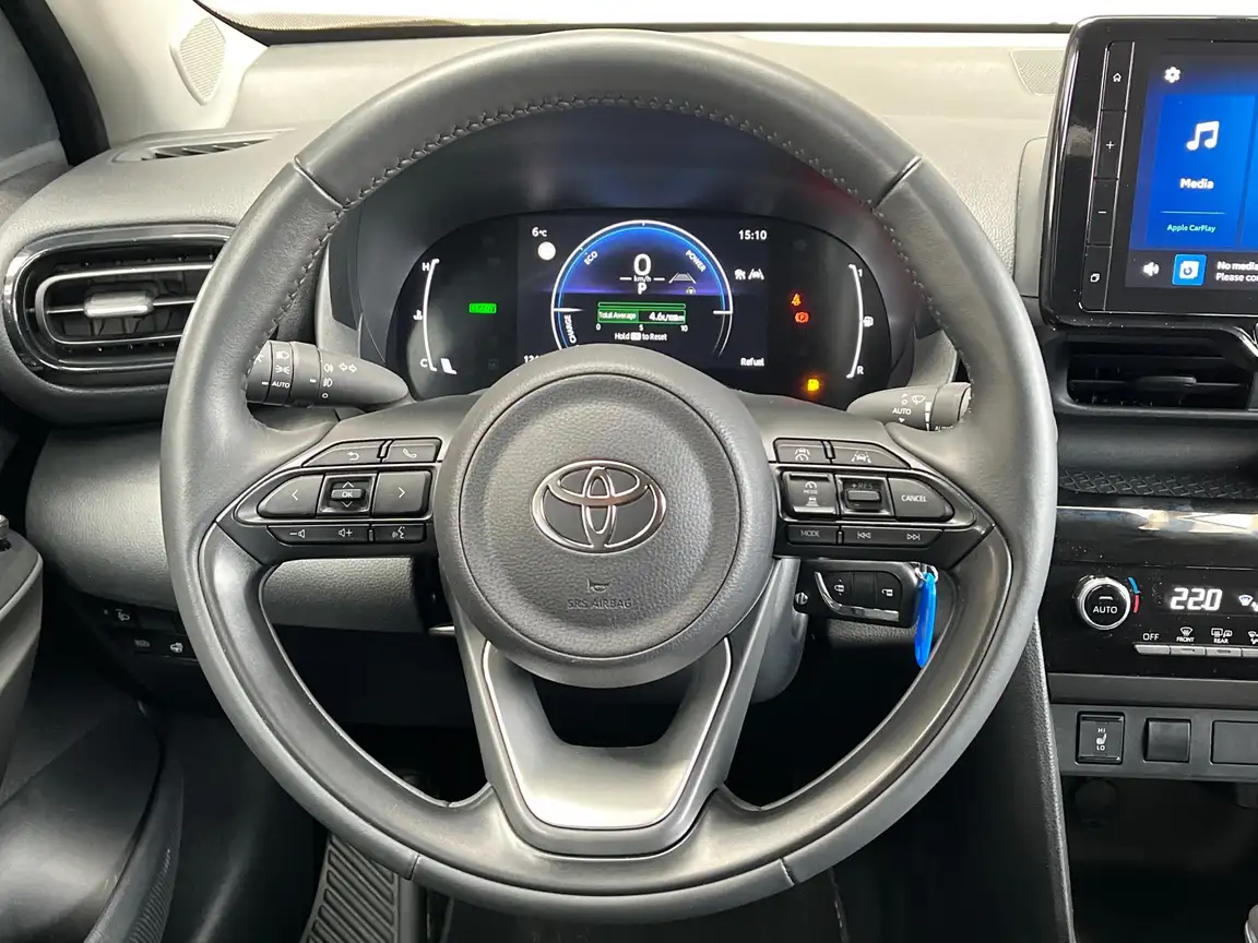 TOYOTA YARIS CROSS