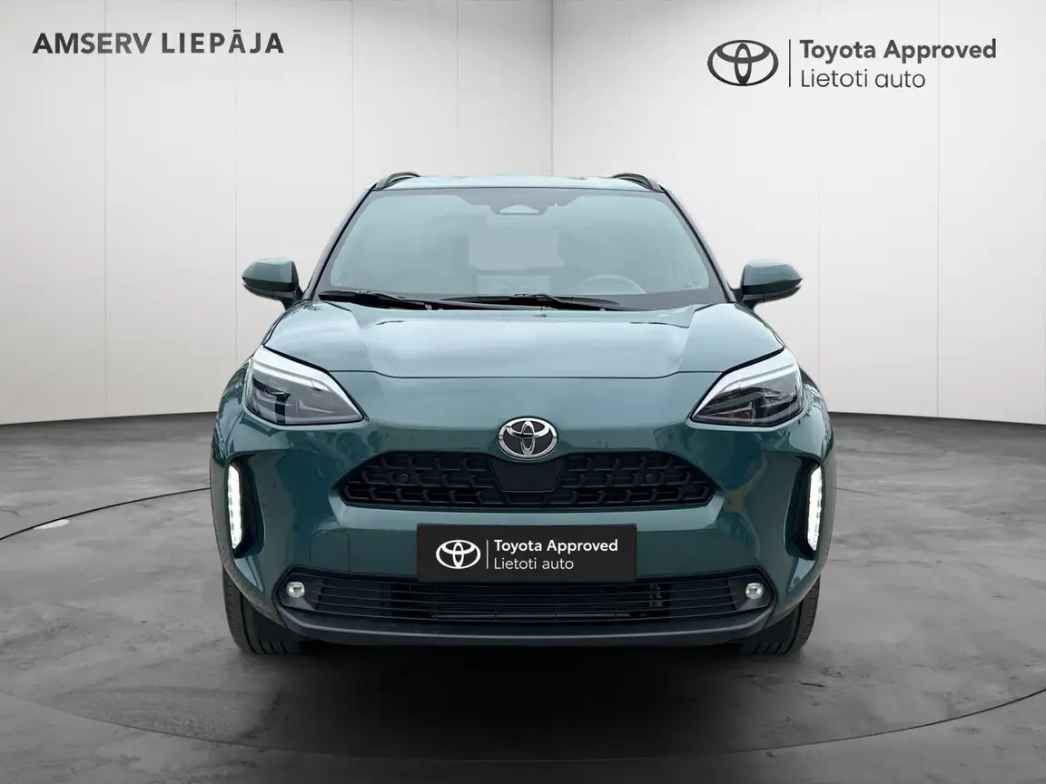 TOYOTA YARIS CROSS