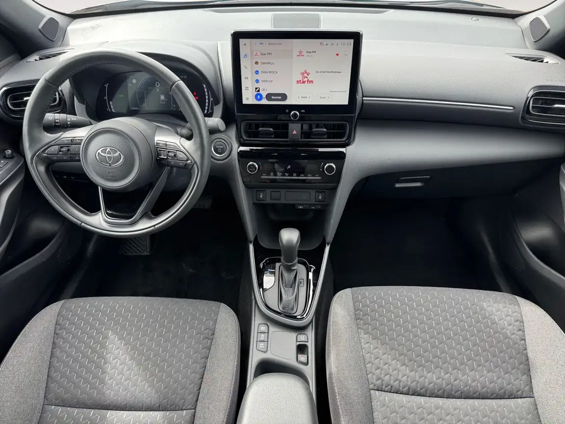 TOYOTA YARIS CROSS