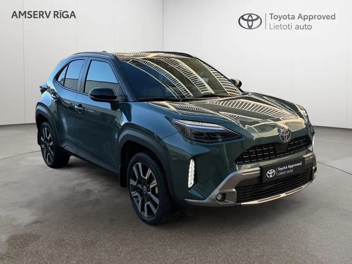 TOYOTA YARIS CROSS
