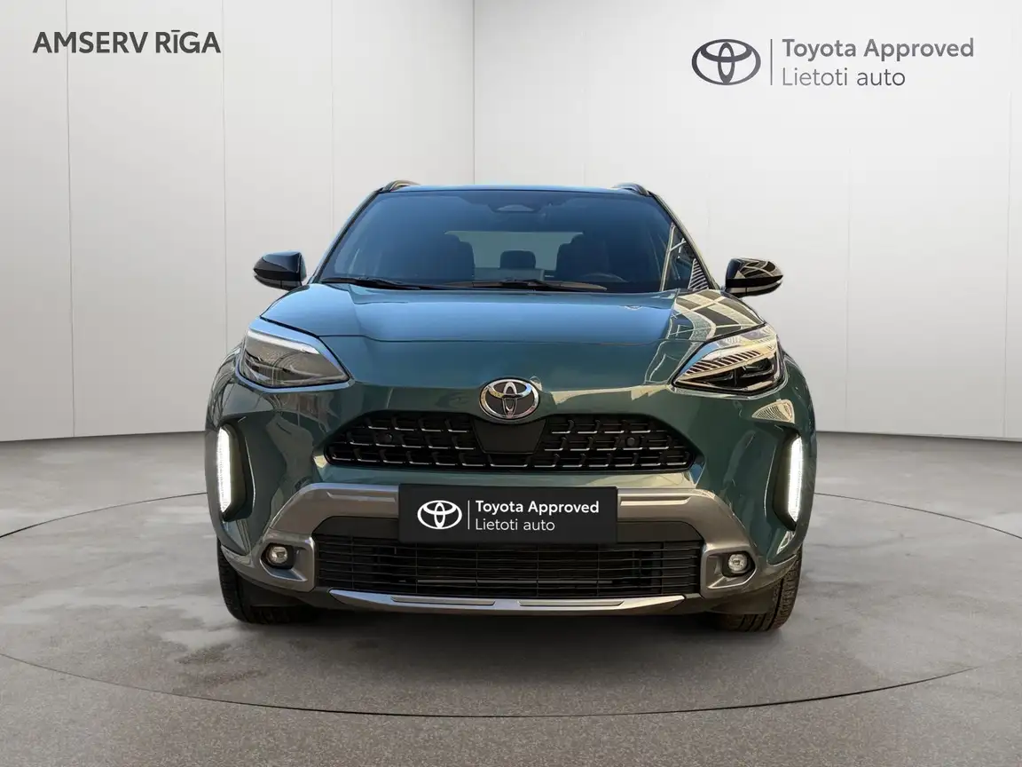 TOYOTA YARIS CROSS