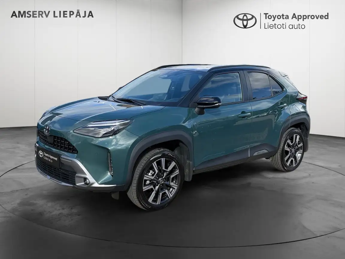TOYOTA YARIS CROSS