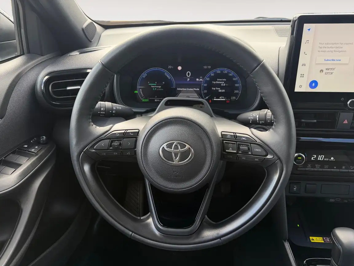 TOYOTA YARIS CROSS