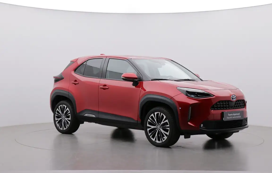 TOYOTA YARIS CROSS