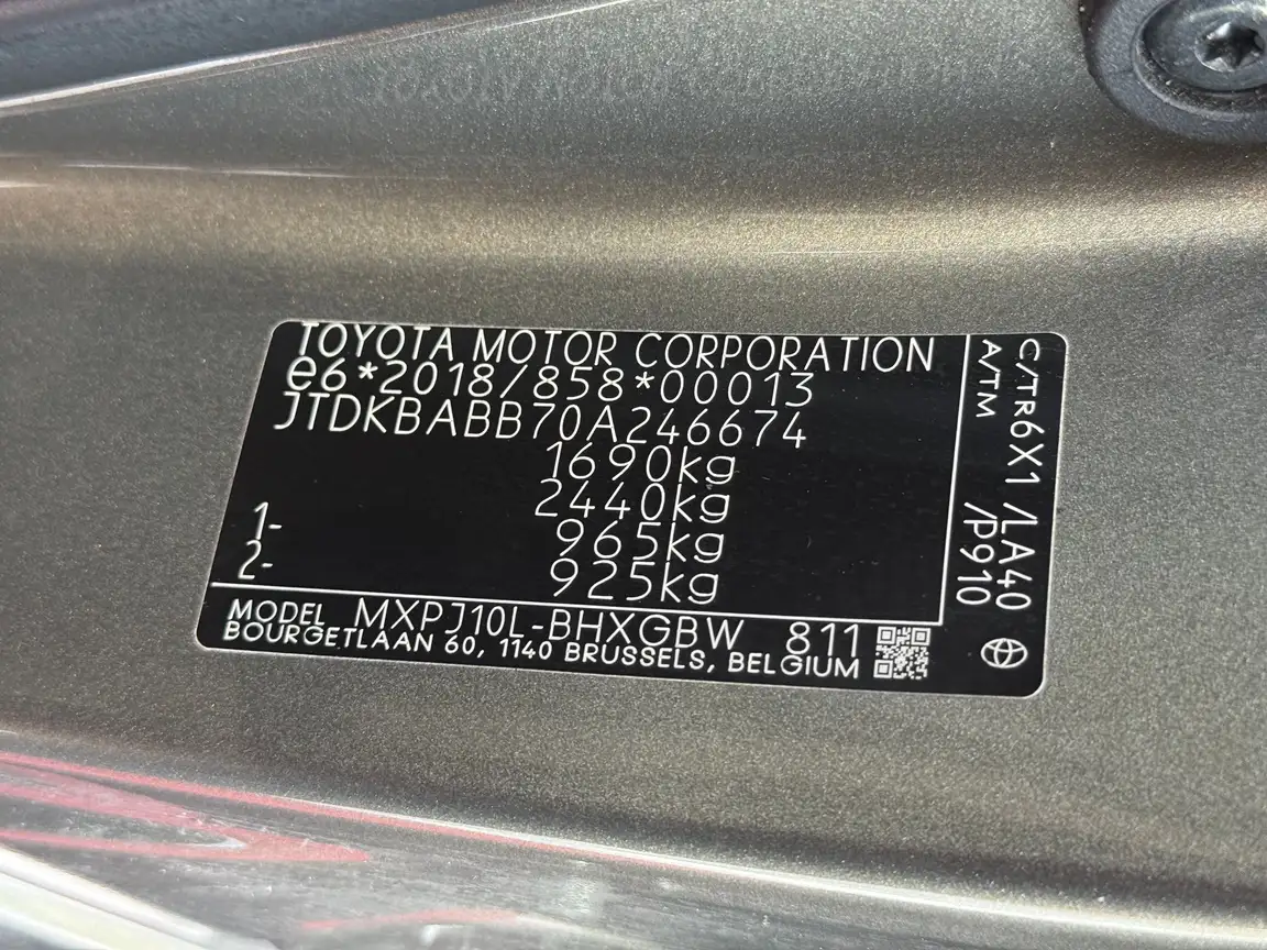TOYOTA YARIS CROSS