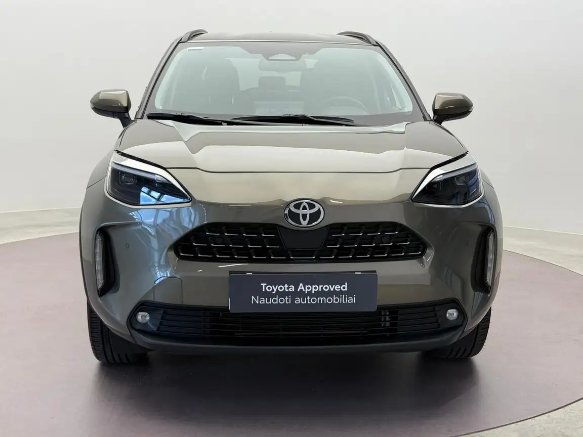 TOYOTA YARIS CROSS