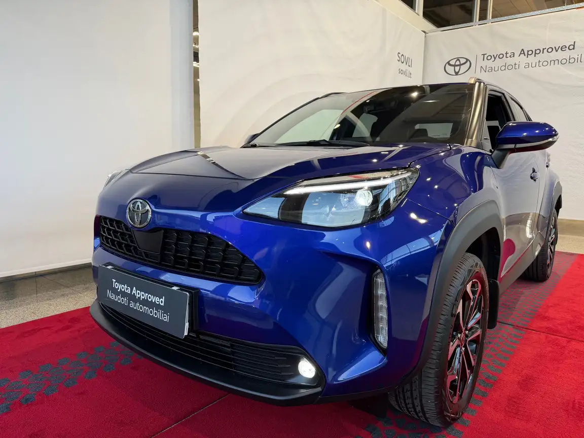 TOYOTA YARIS CROSS
