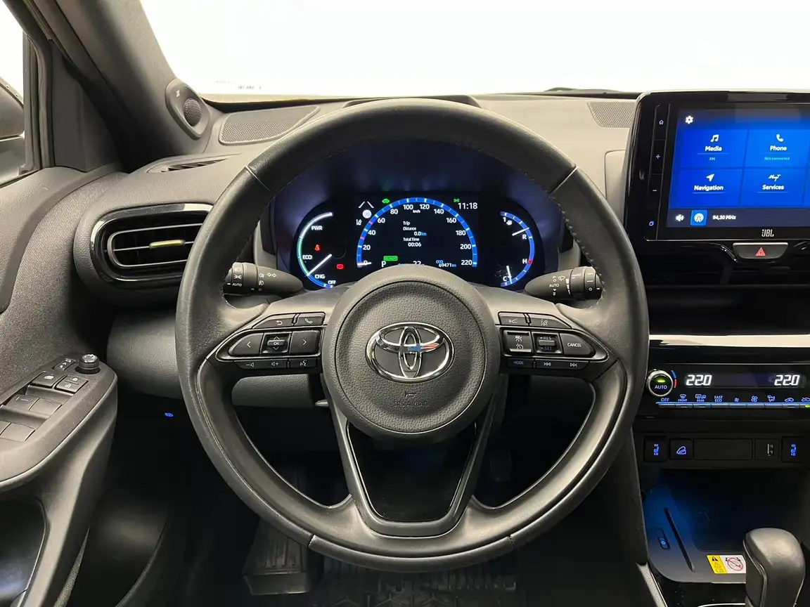 TOYOTA YARIS CROSS