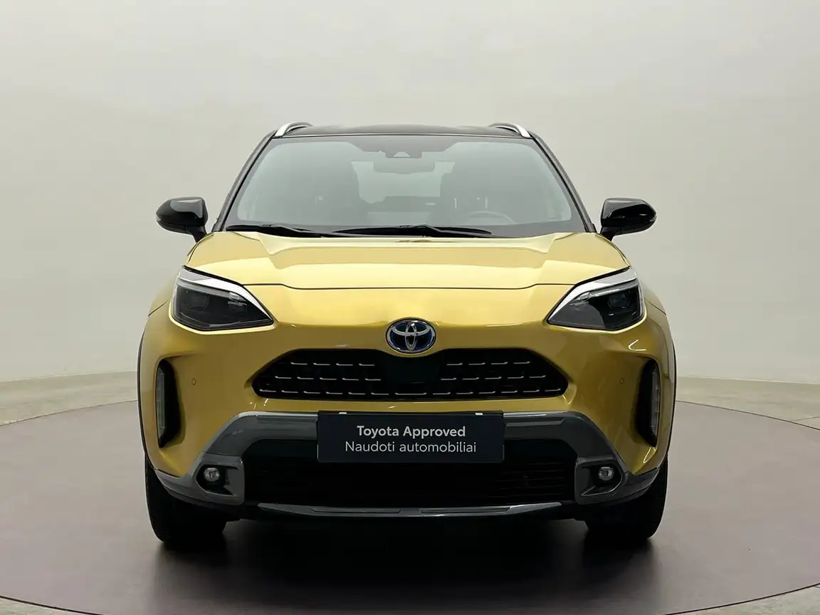 TOYOTA YARIS CROSS