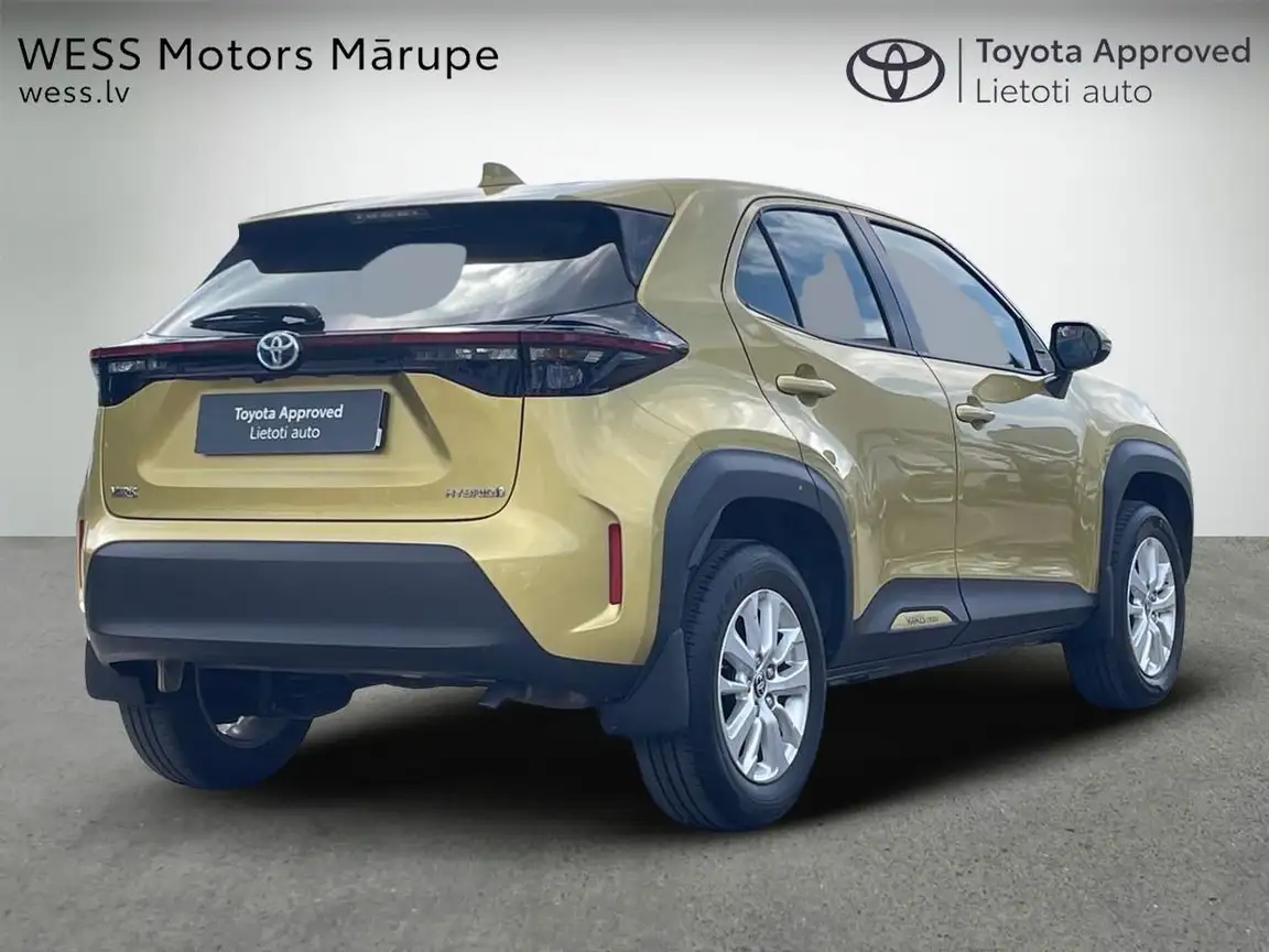 TOYOTA YARIS CROSS