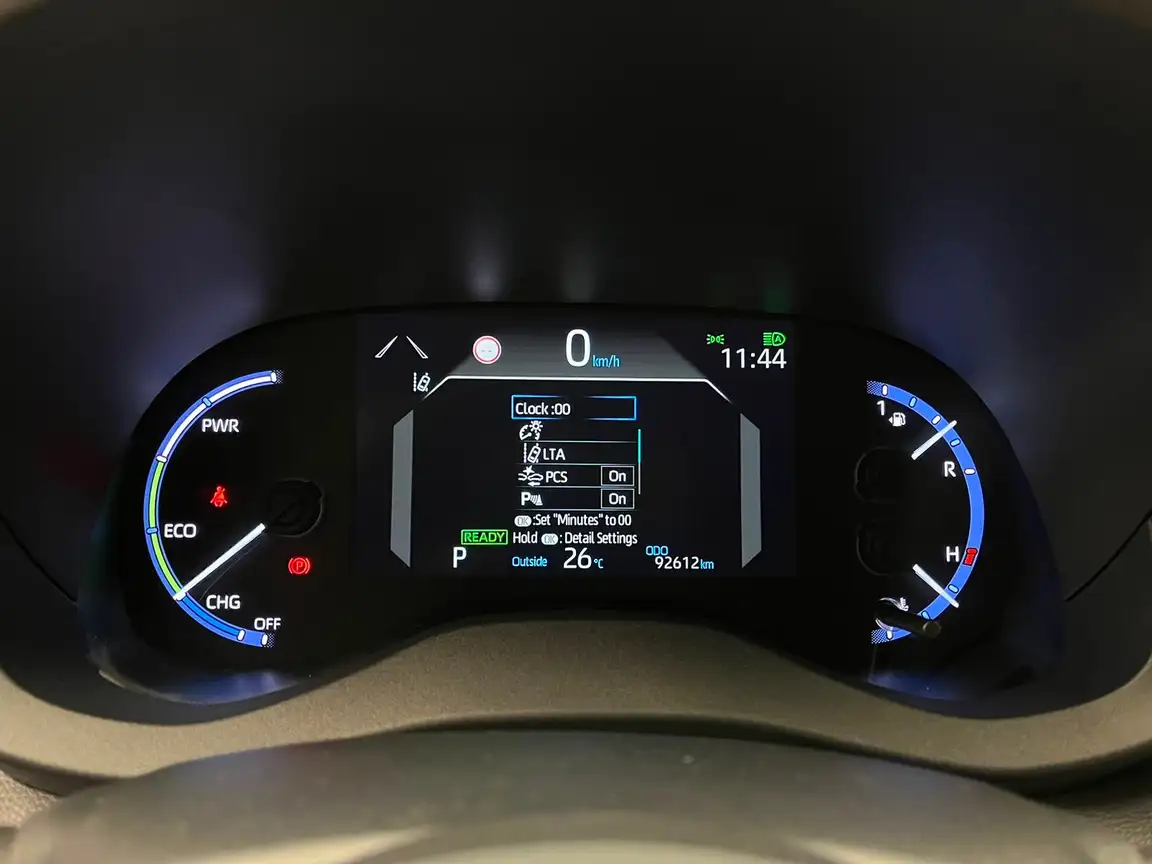 TOYOTA YARIS CROSS