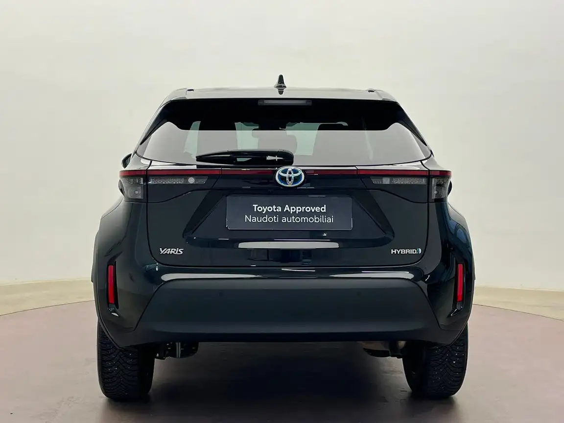 TOYOTA YARIS CROSS