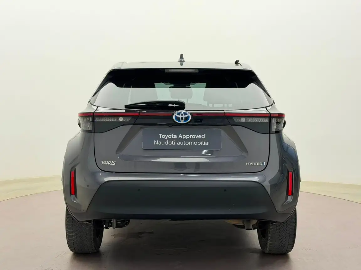 TOYOTA YARIS CROSS