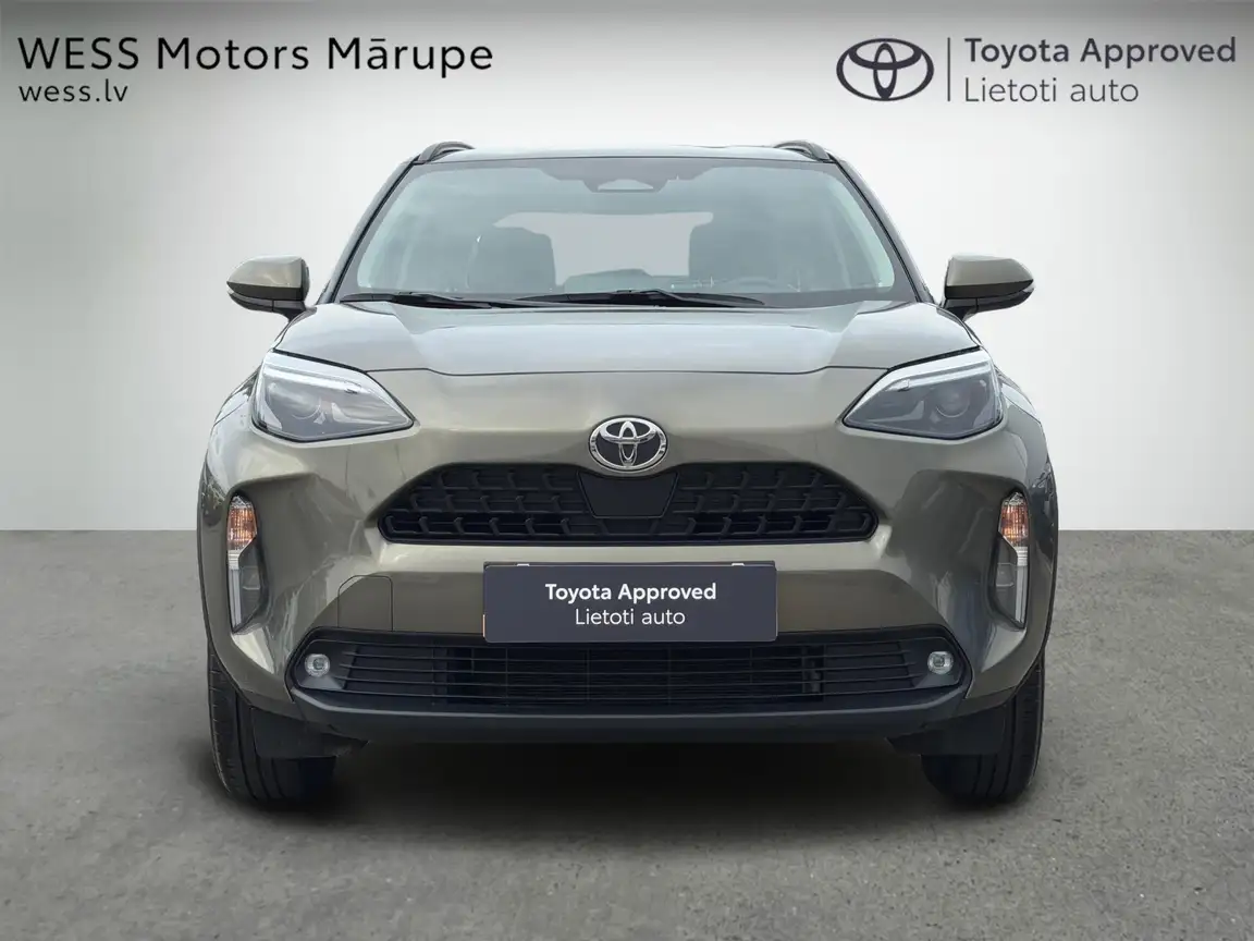 TOYOTA YARIS CROSS