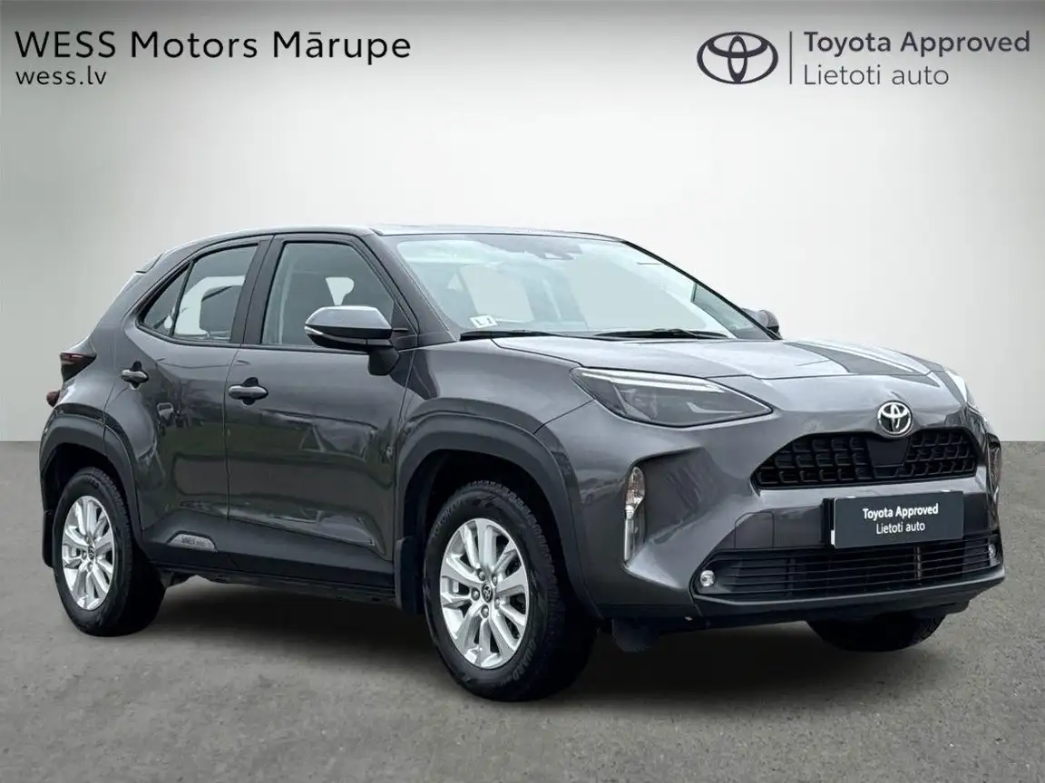 TOYOTA YARIS CROSS